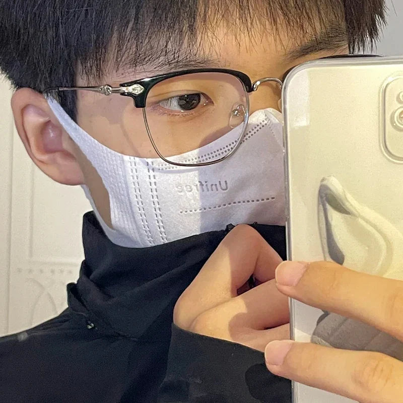 Gafas vintage con montura cuadrada y medio borde